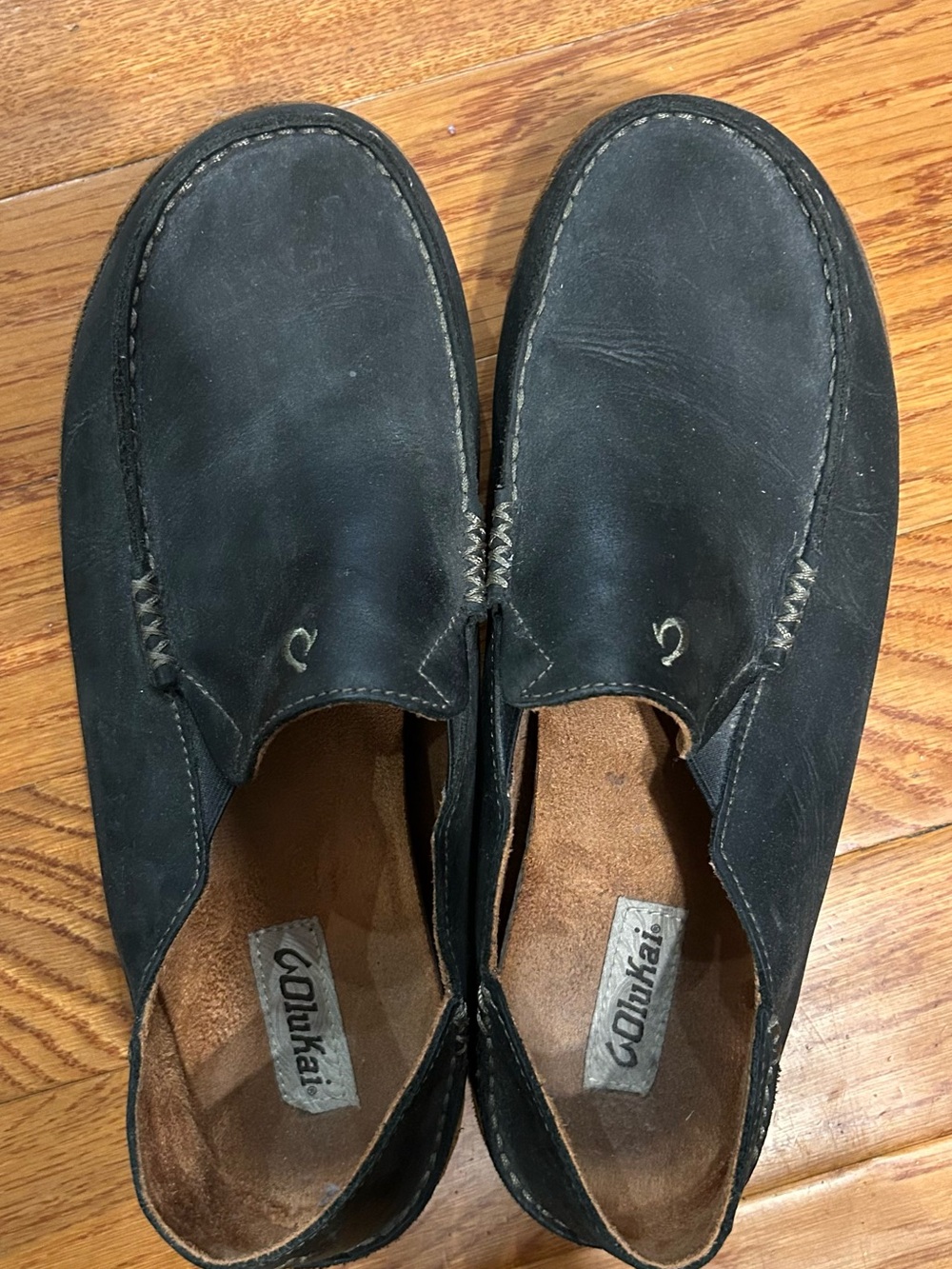 OluKai Men's Black Slip-On Leather Loafers
